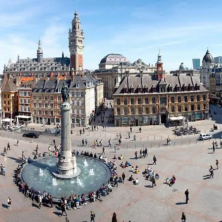 Quiet Duplex Studio In The Heart Of Old Lille! Apartment